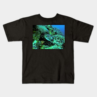 A Green Sea Turtle Kids T-Shirt